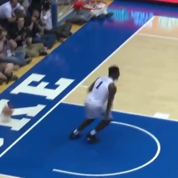 真的很炸裂！錫安大學(xué)時(shí)的球風(fēng)是真勁爆啊